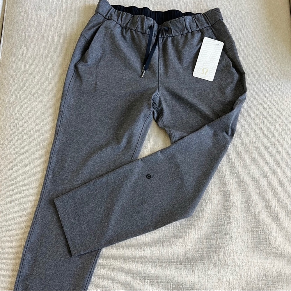 Lululemon on the fly pants 7/8 size 8